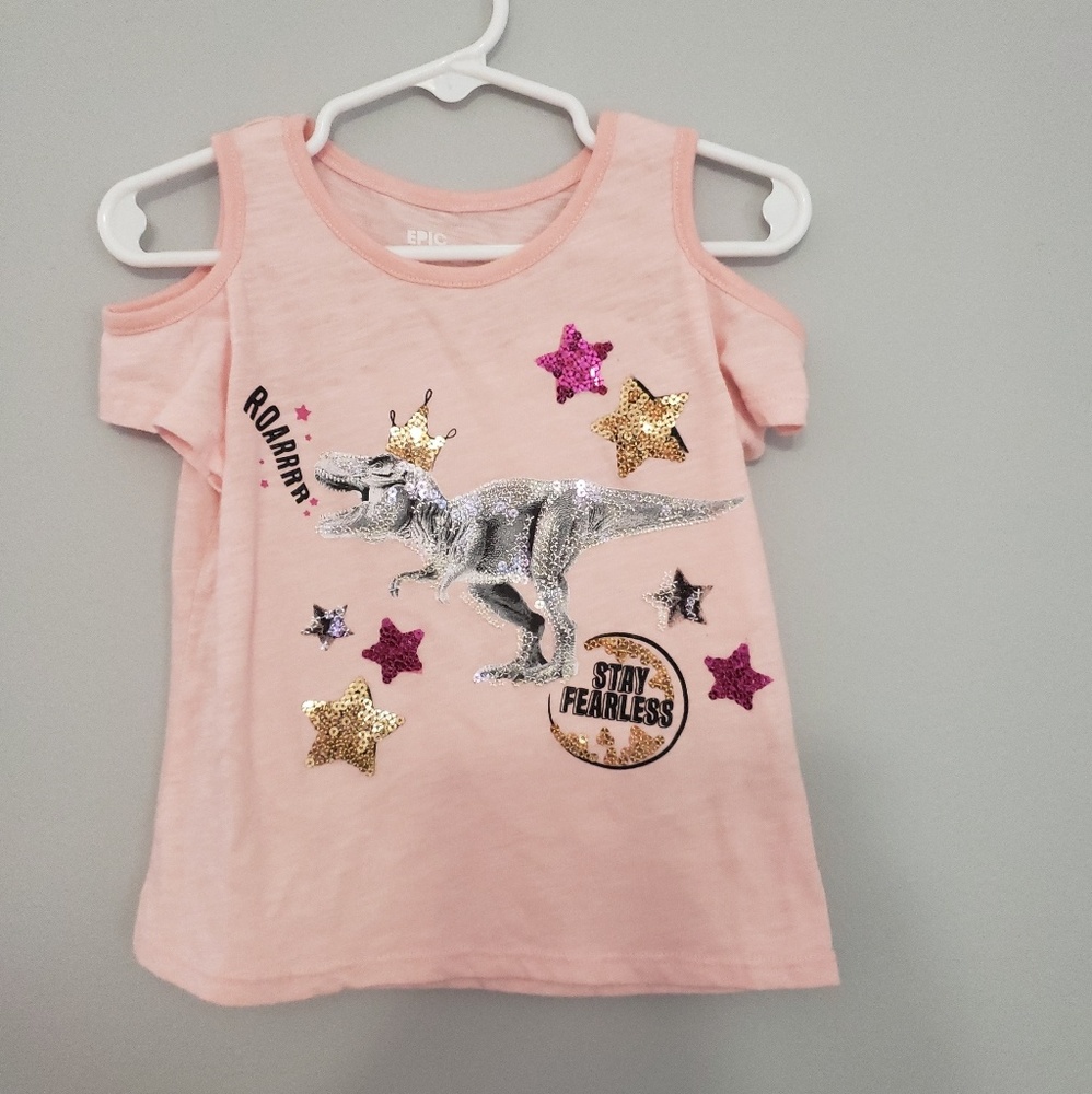 Girls TShirt / Epic Threads / Size 5